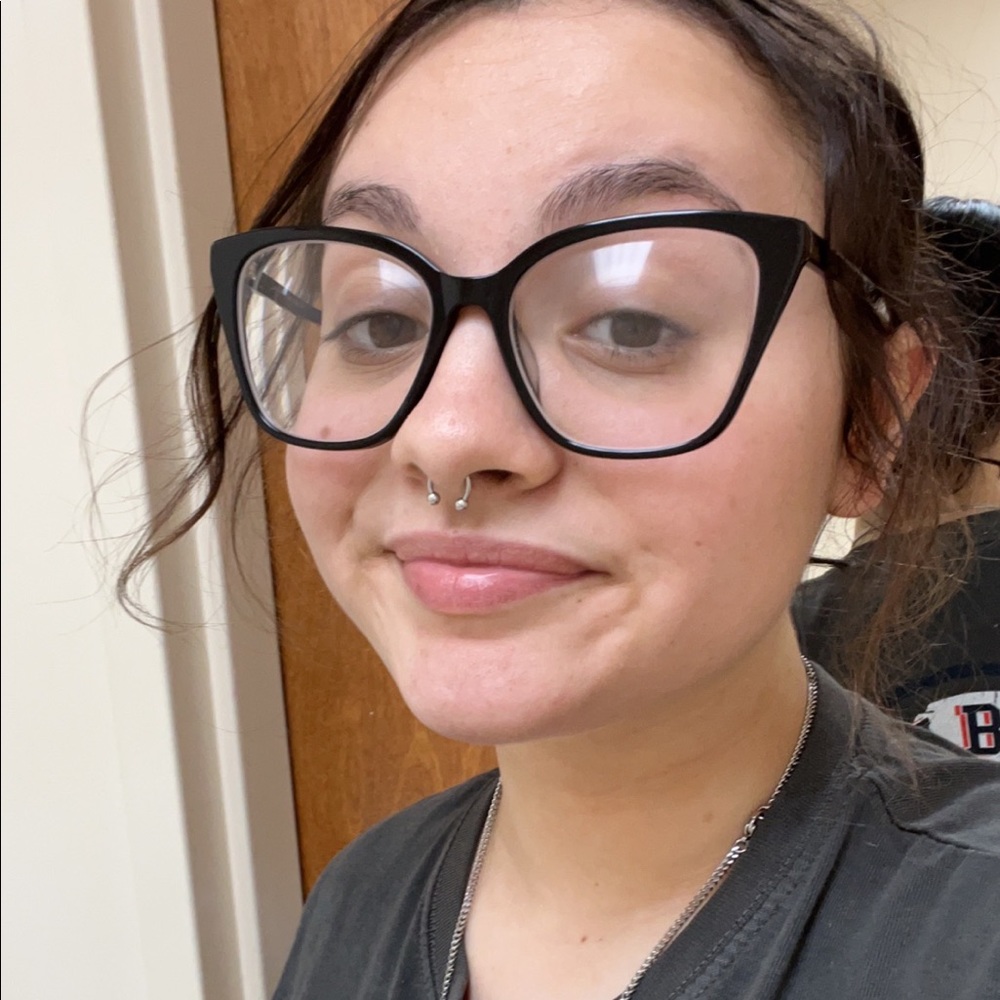 Meet your Posher, Natasha
